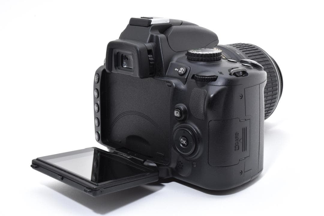 ■ 美品・極少S数1885回 ■ ニコン Nikon D5000 レンズキット