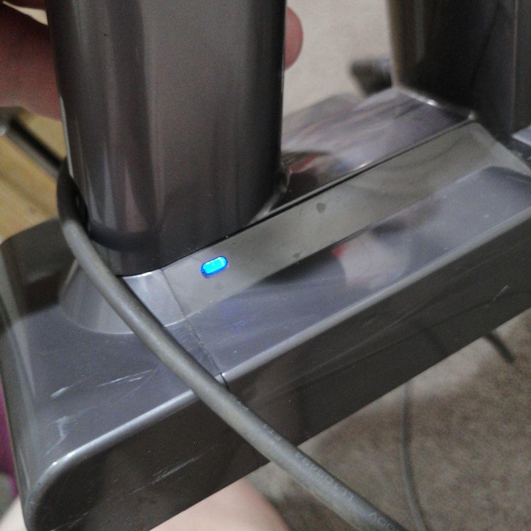 R*u様 Dyson V8 sv11　スティッククリーナー 本体 実動完品❤　送