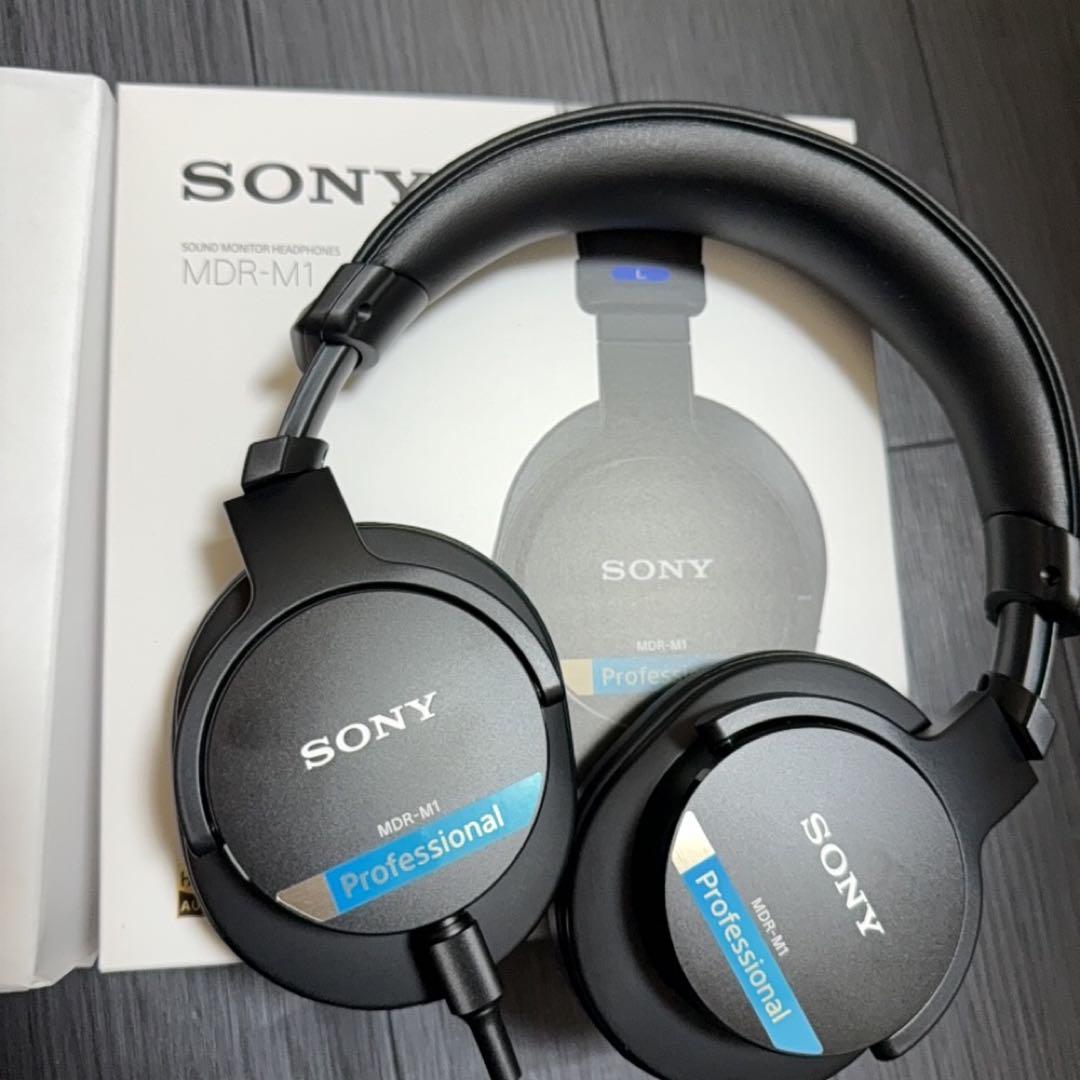 SONY MDR-M1 ヘッドフォン　オーディオ　ピュア　モニター