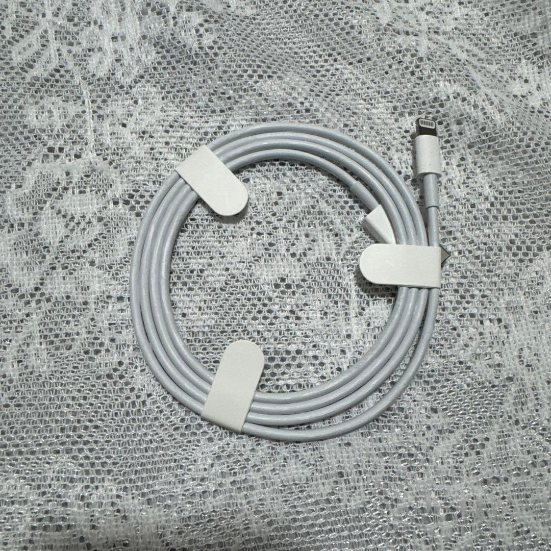 Apple TV / 本体・リモコン・ケーブル・箱