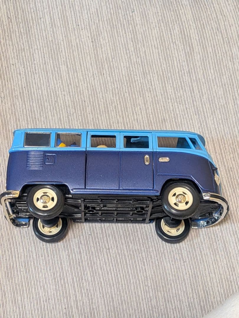 ワーゲンバス　ミニカー