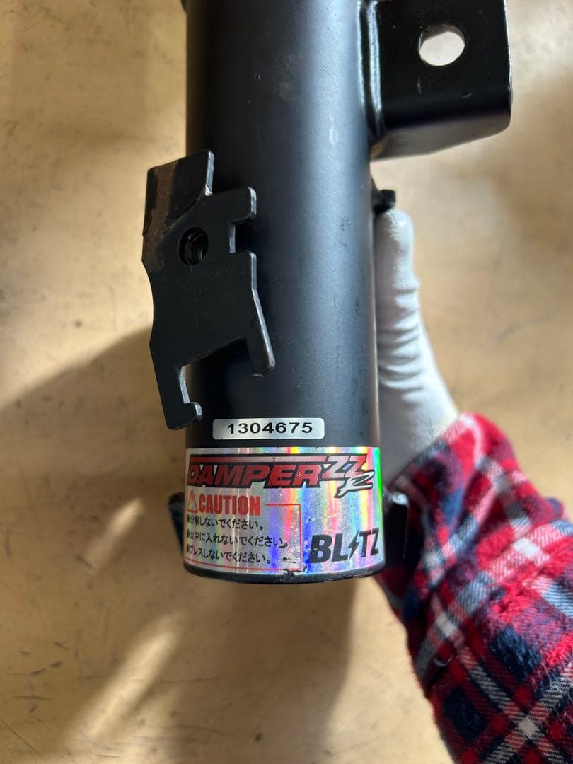 30プリウス zvw30 Blitz ブリッツ 車高調 フロントのみ