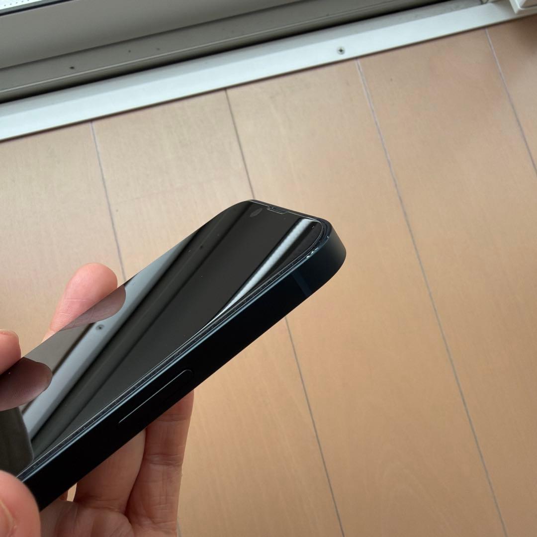 Apple iPhone 13 256GB ブラック 本体