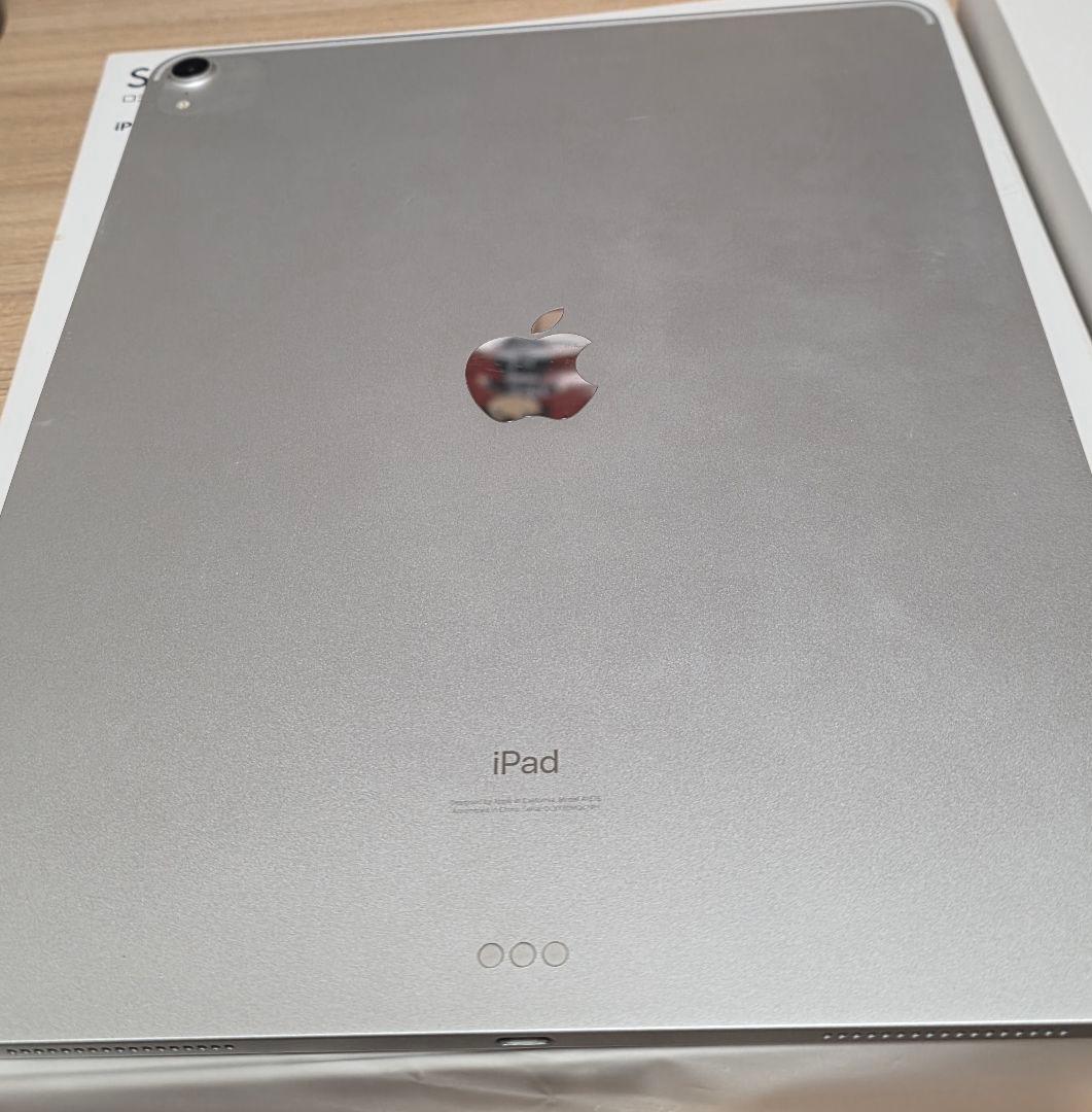 iPad pro 12.9インチ 第3世代 256GB ケース フィルム付き