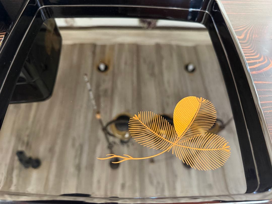 輪島塗 春光斎作 高級漆器 天然木若松蒔絵 三段重 重箱 重台付 紙箱＆桐共箱