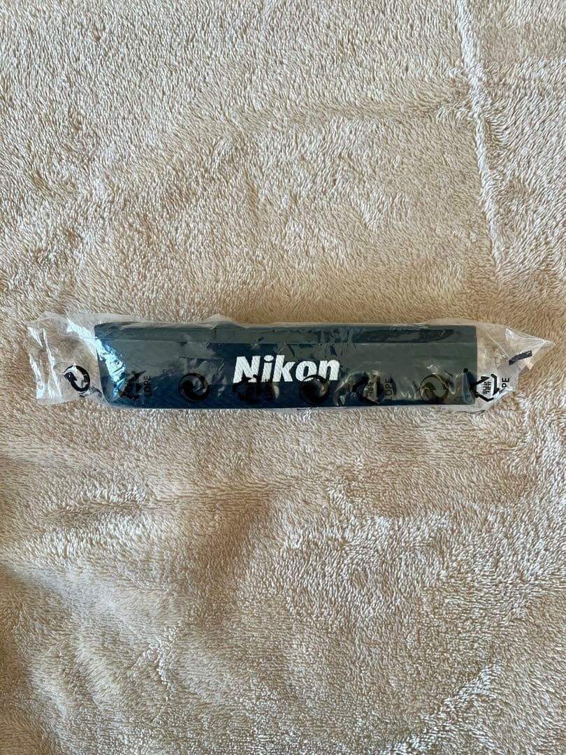 Nikon Zf 40mm f/2 SE Kit【ショット小・保護フィルター付】