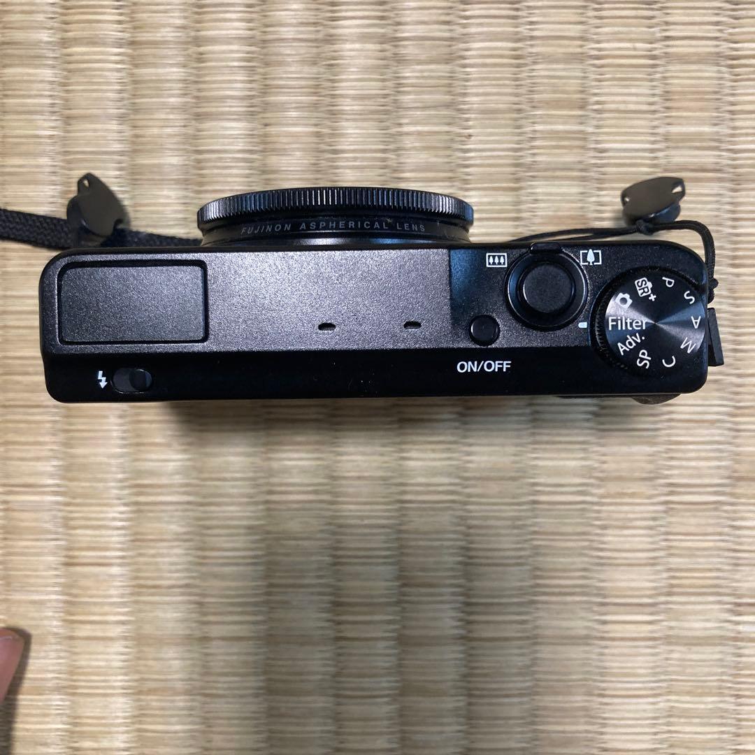 Fujifilm XQ1 コンパクトデジタルカメラ　美品