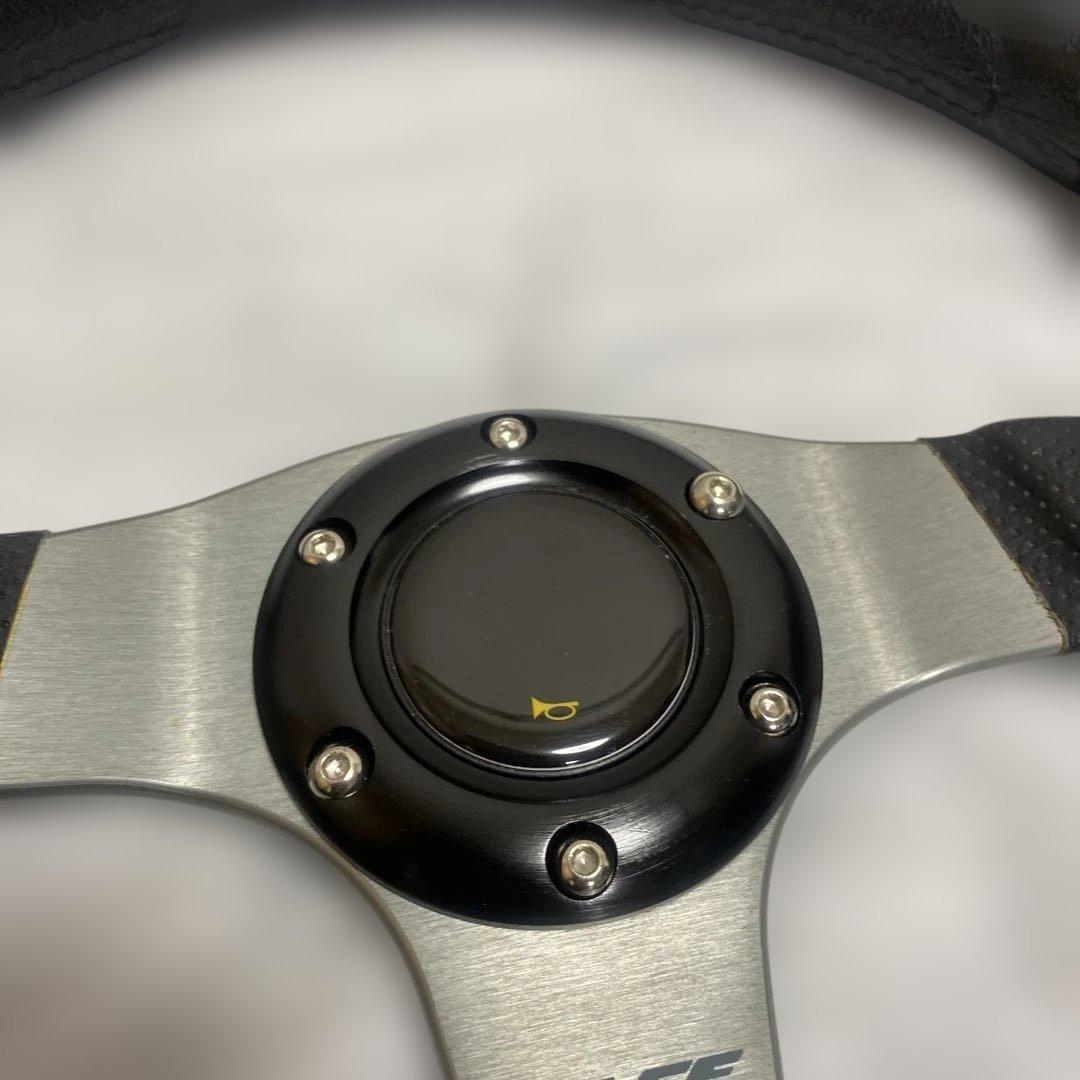 美品✨️ MOMO ステアリング ハンドル 本体 車 カー用