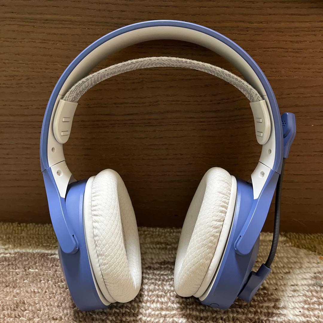 HyperX ゲーミングヘッドセット 青と白