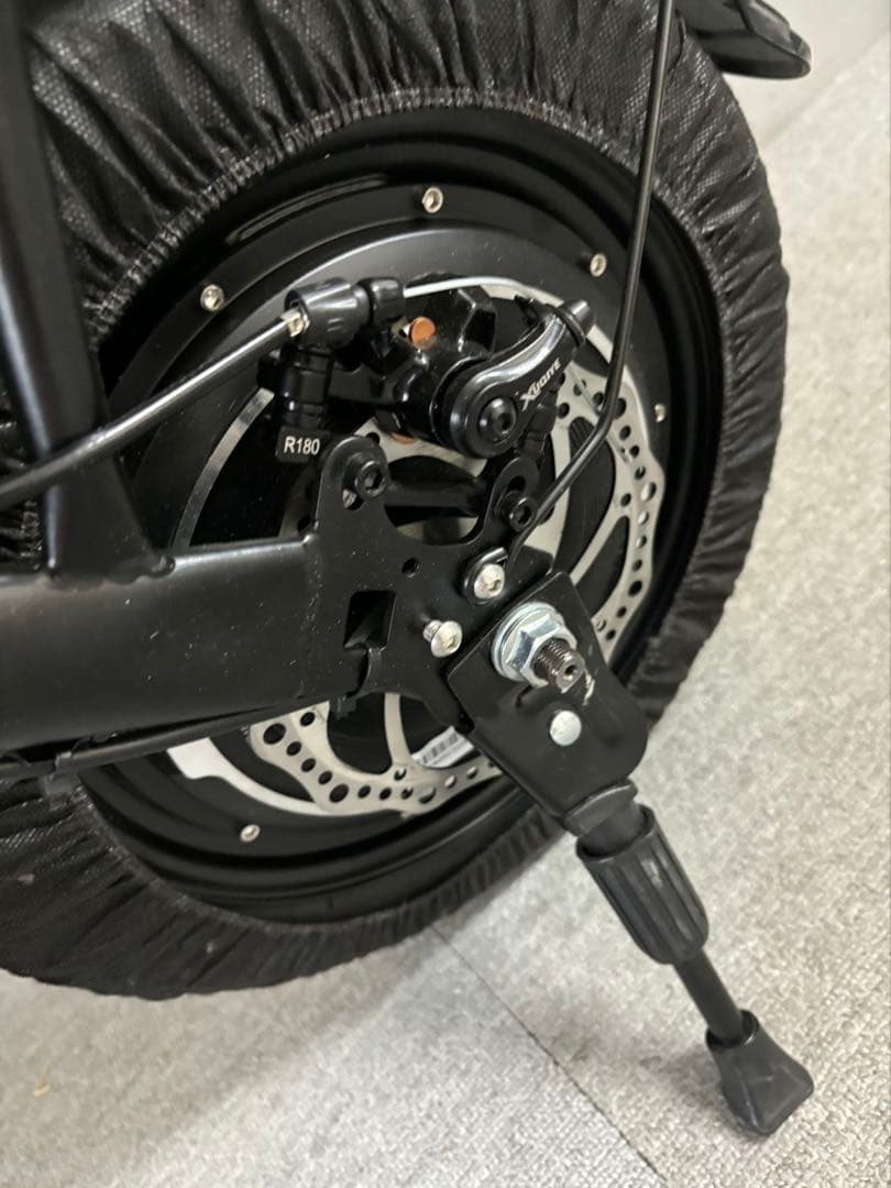 送料込み/新品/ハイスペック/折りたたみ/電動アシスト自転車/黒