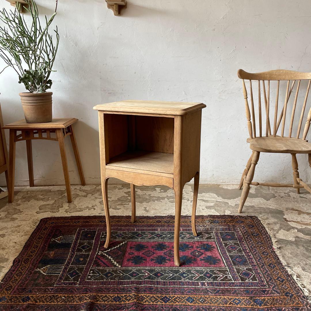 ビンテージ ドロワーサイドテーブル ベッドサイド猫脚　剥離　no1