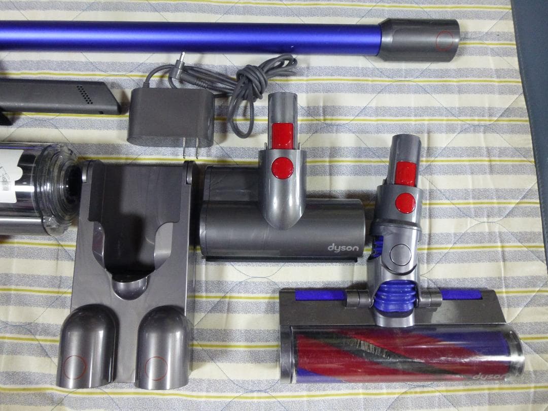 11/15まで激安販売　ダイソン micro 1.5kg SV21　 美品