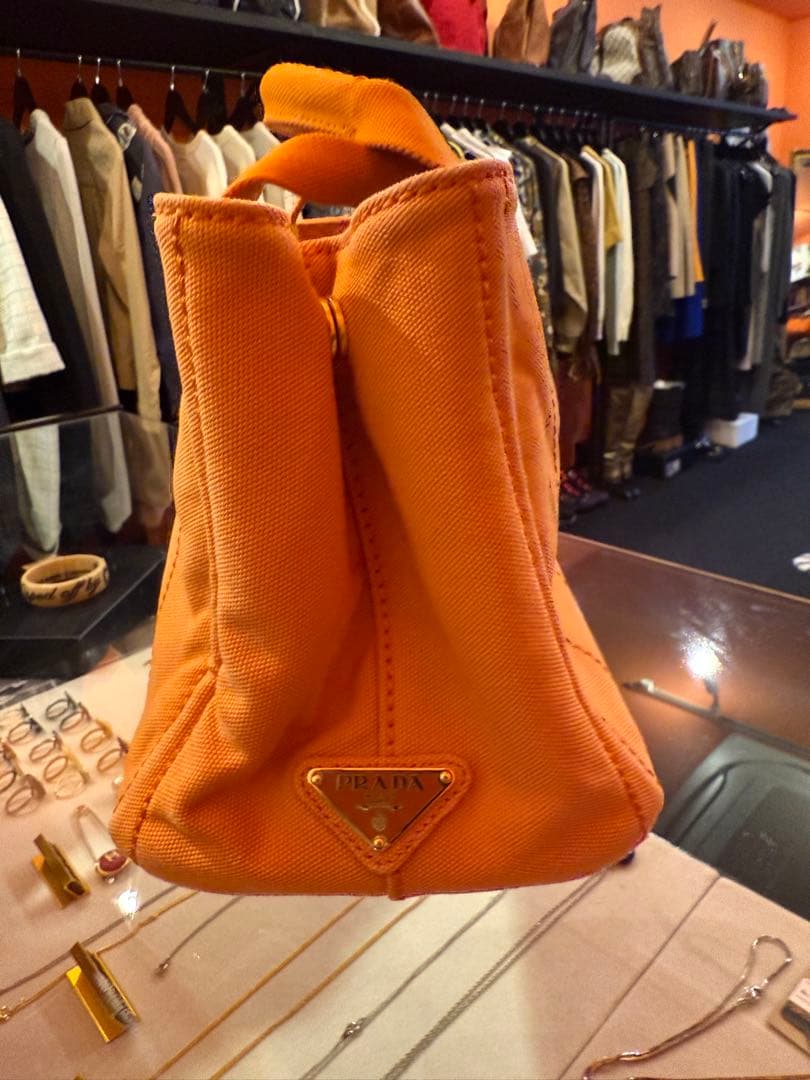 本日即決限定価格　プラダカナパミニオレンジ