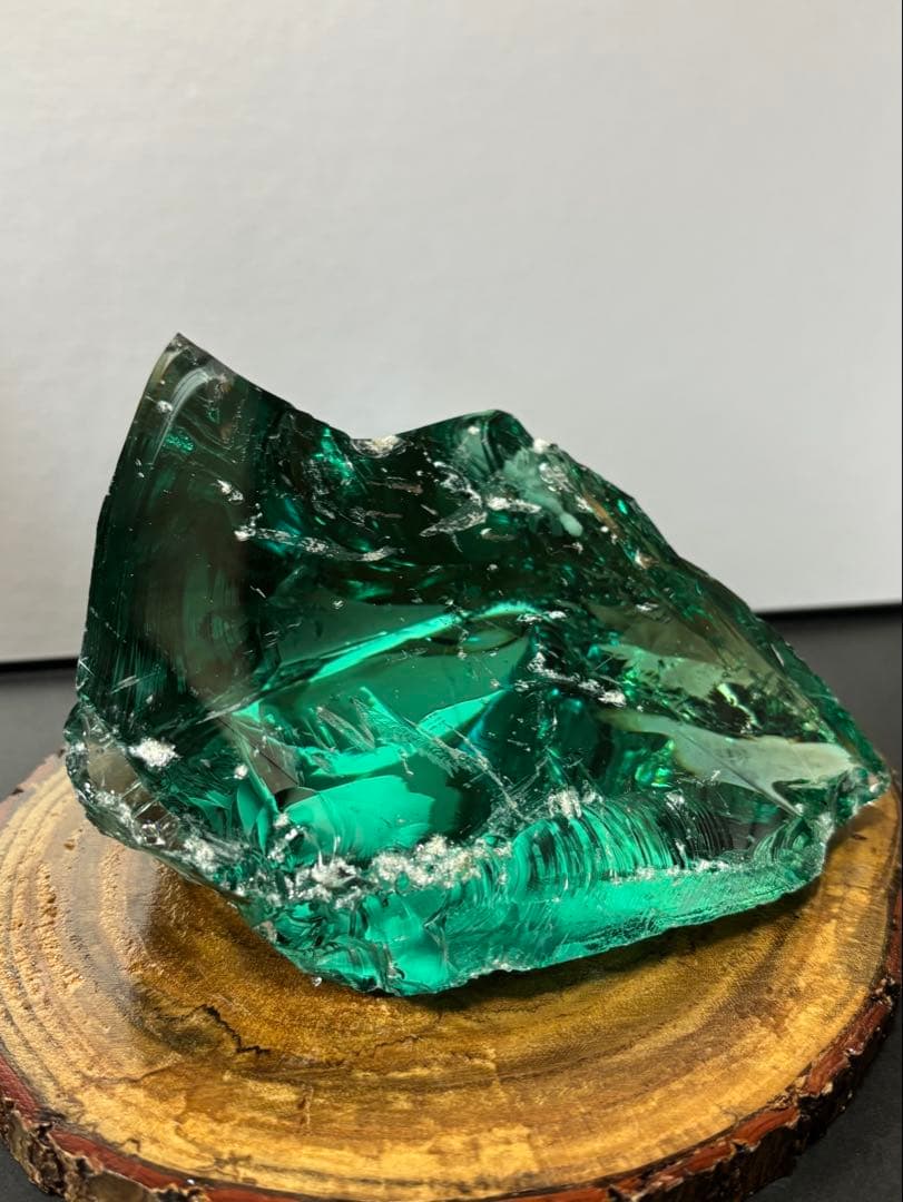 アンダラクリスタル　火山ガラス 744g エメラルドグリーン　クリストバライト