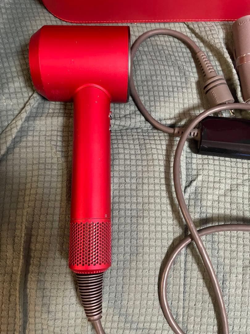 ダイソン　ドライヤー　レッド　BOX付き　Dyson