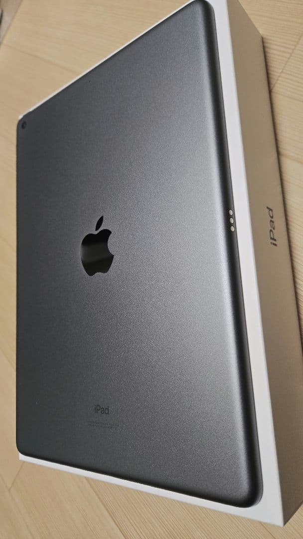 Apple iPad (第9世代) 256GB スペースグレイ本体
