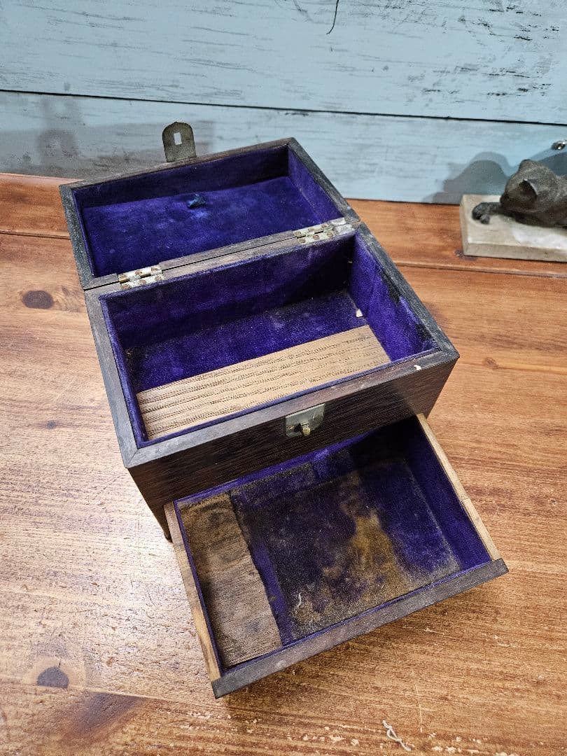 JAPAN ANTIQUE 古い木の小箱 天然木製 無垢 小物入れ 大正～昭和期