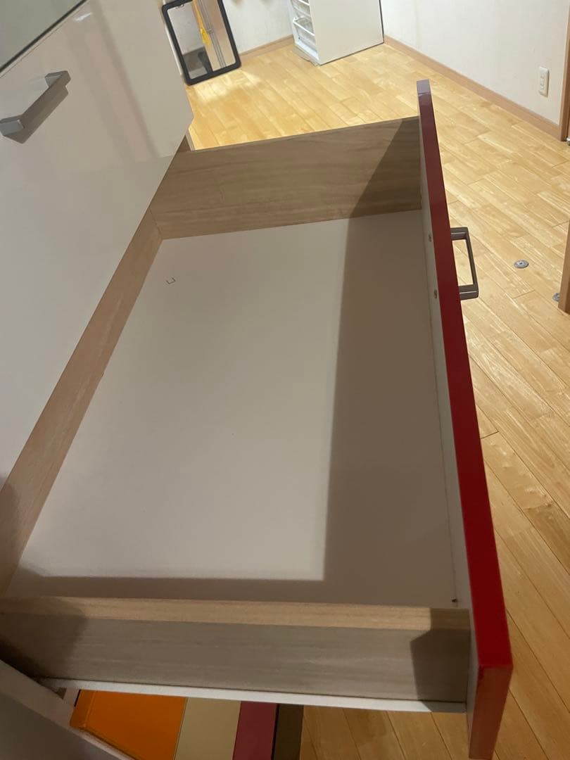 【さいたま市見沼区引取り可能限定】多色 8段引き出しチェスト