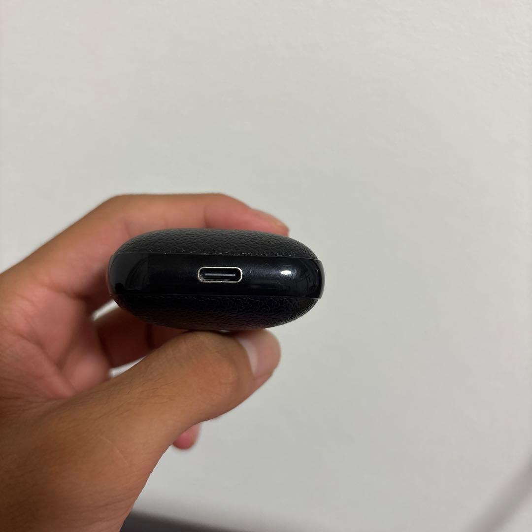 ブラック ワイヤレスイヤホン USB-C充電