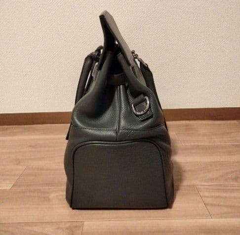 ④PELLE MORBIDA ペッレモルビダ　牛革 本革 PMO-MB025