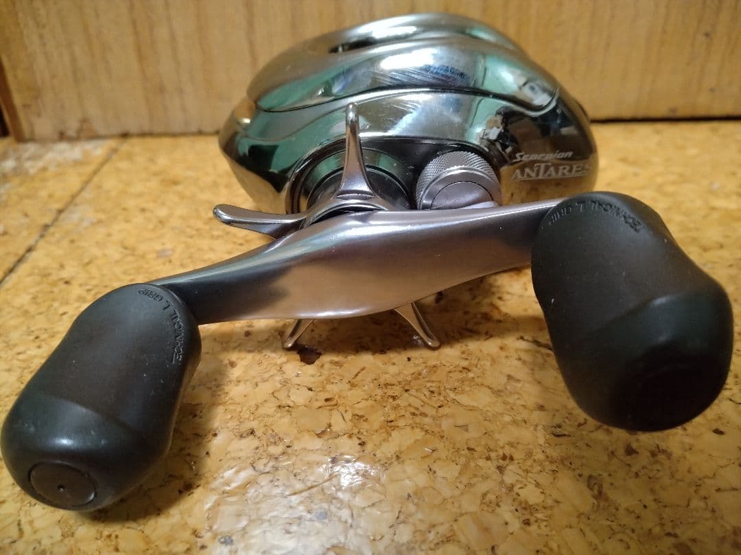 シマノ　初代アンタレス　RH221 左巻き　SHIMANO
