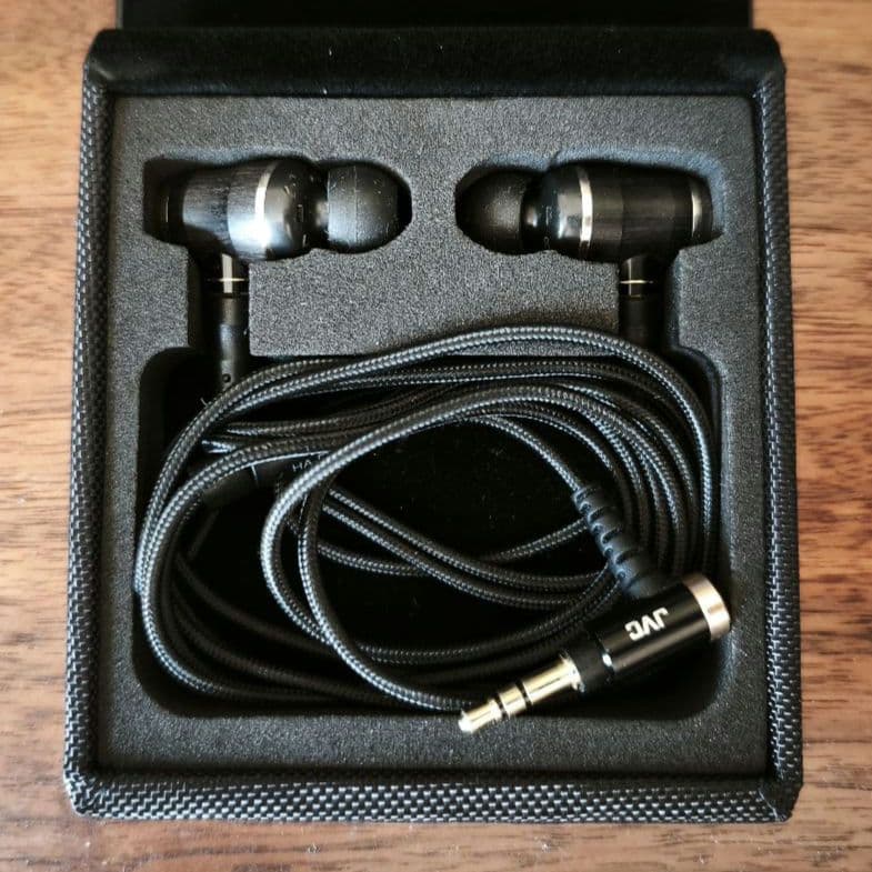 製造終了 Victor・JVC HA-FX1100 ウッドハウジングイヤホン