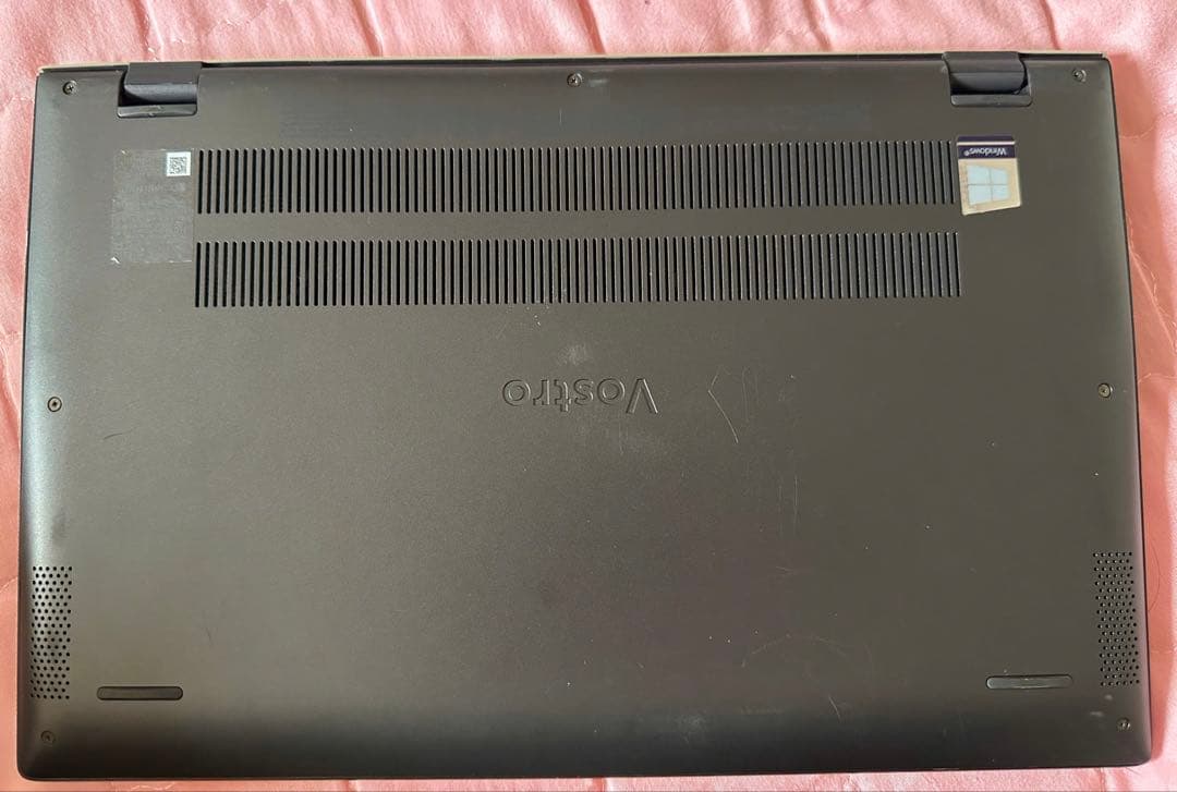 Dell Vostro 5301. Core i5-1135g7.メモリ 8gb