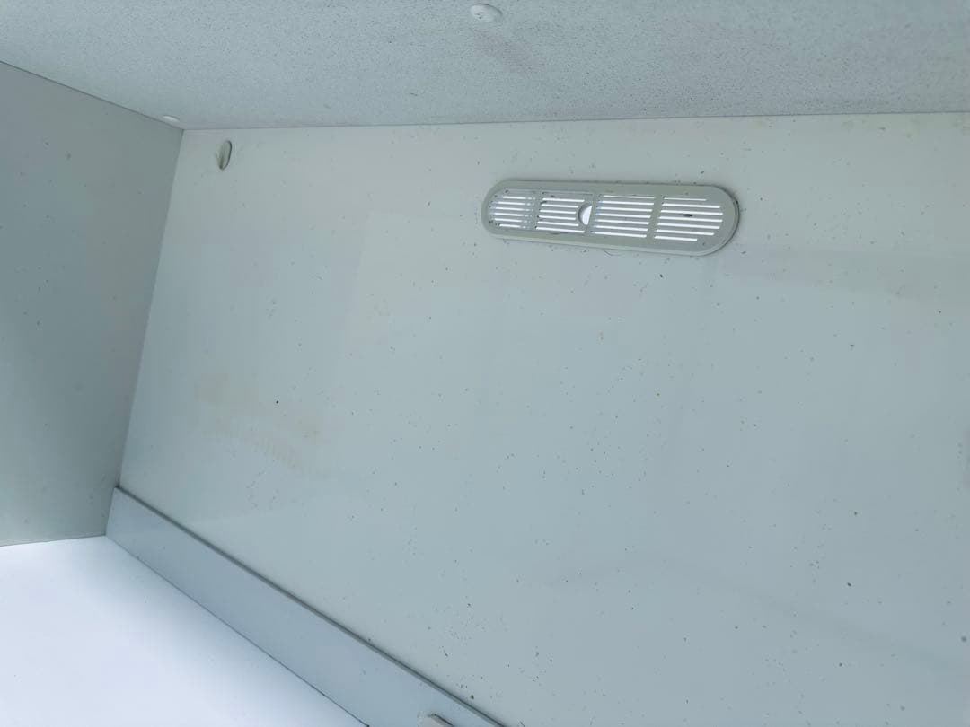 キッチン収納キャビネット ホワイト ダークブラウンキッチン ボード食器棚