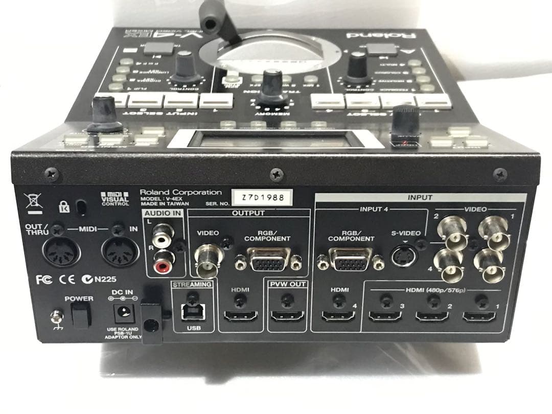 Roland V-4EX 4chビデオミキサー