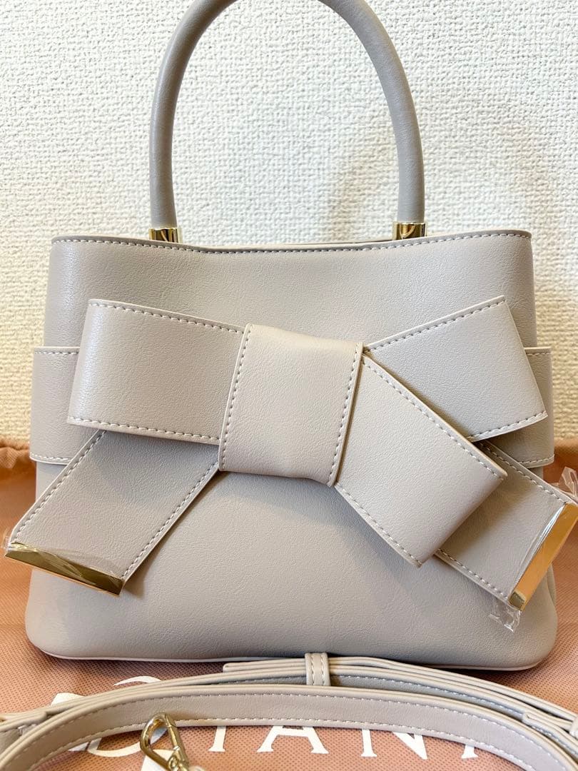 【新品未使用】DIANA ダイアナ リボン ワンハンドルバッグ グレージュ