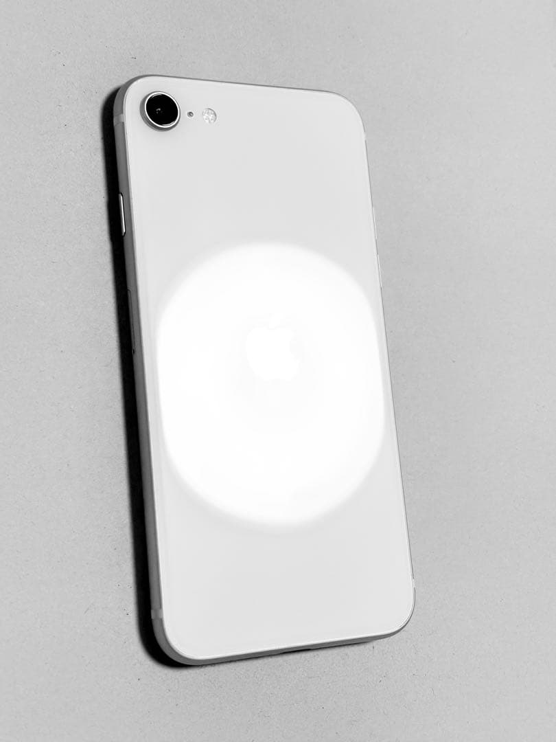 iPhone SE第2世代64GBホワイト