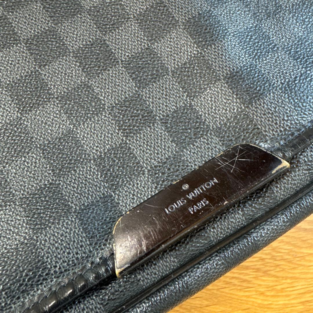 値下げ・ルイヴィトンダミエ　レザー メッセンジャーバッグ