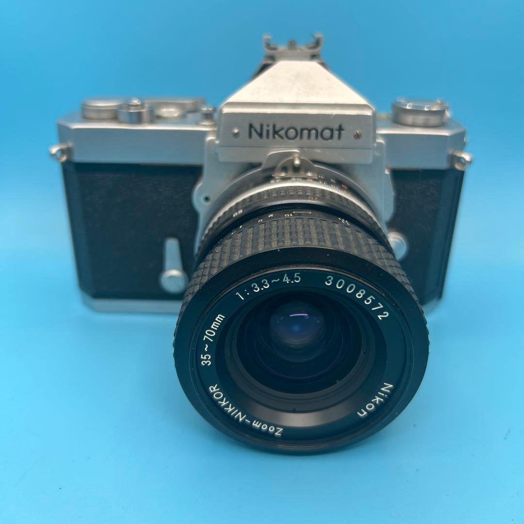 Nikon EM ZOOM Ai 35〜70 MACRO f / 3.3〜4.5