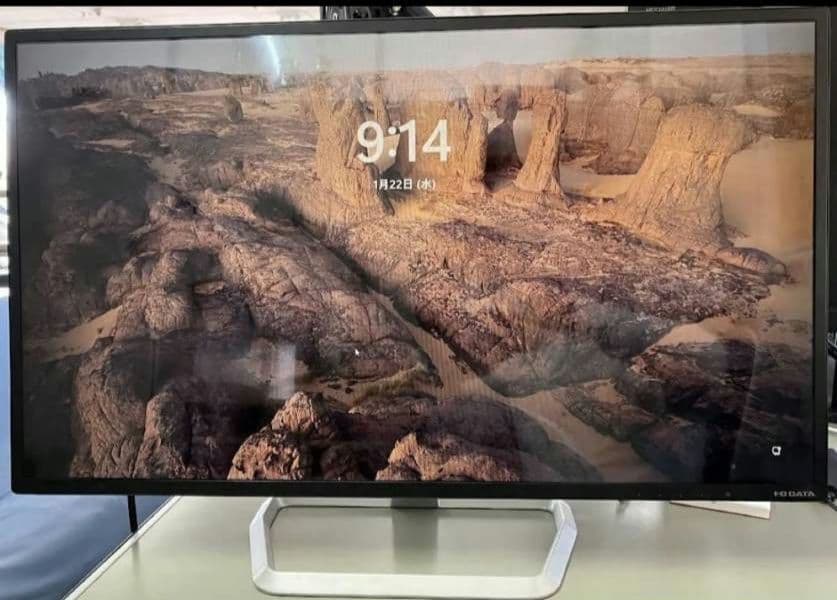 【液晶傷無し】IO-DATA 31.5インチ 液晶モニター