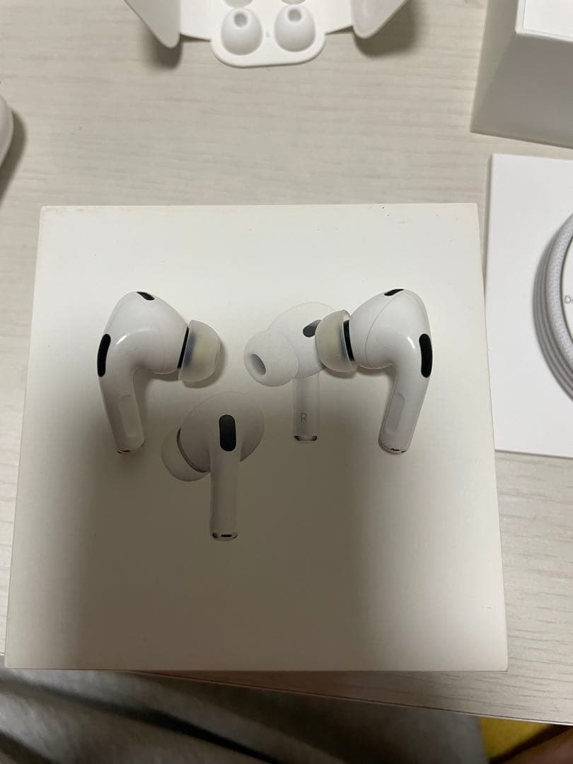 AirPods Pro2（正規品、美品）タイプC