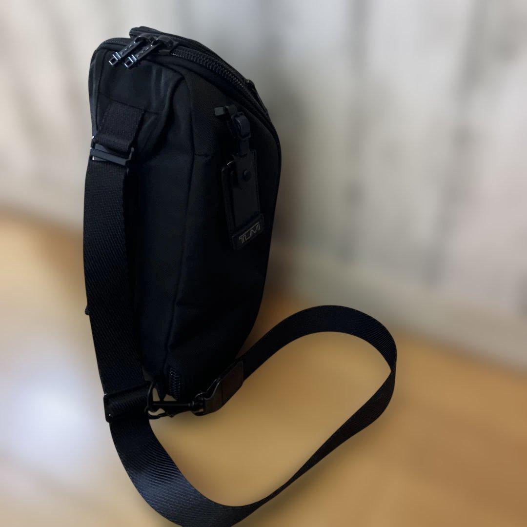 【大幅値下げ】TUMI ブラック迷彩 ショルダーバッグ