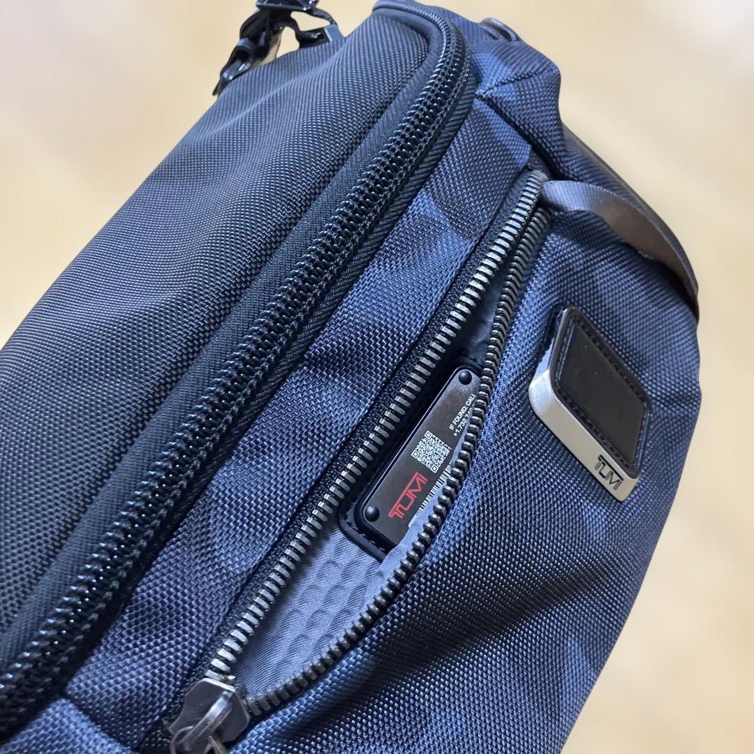 【大幅値下げ】TUMI ブラック迷彩 ショルダーバッグ