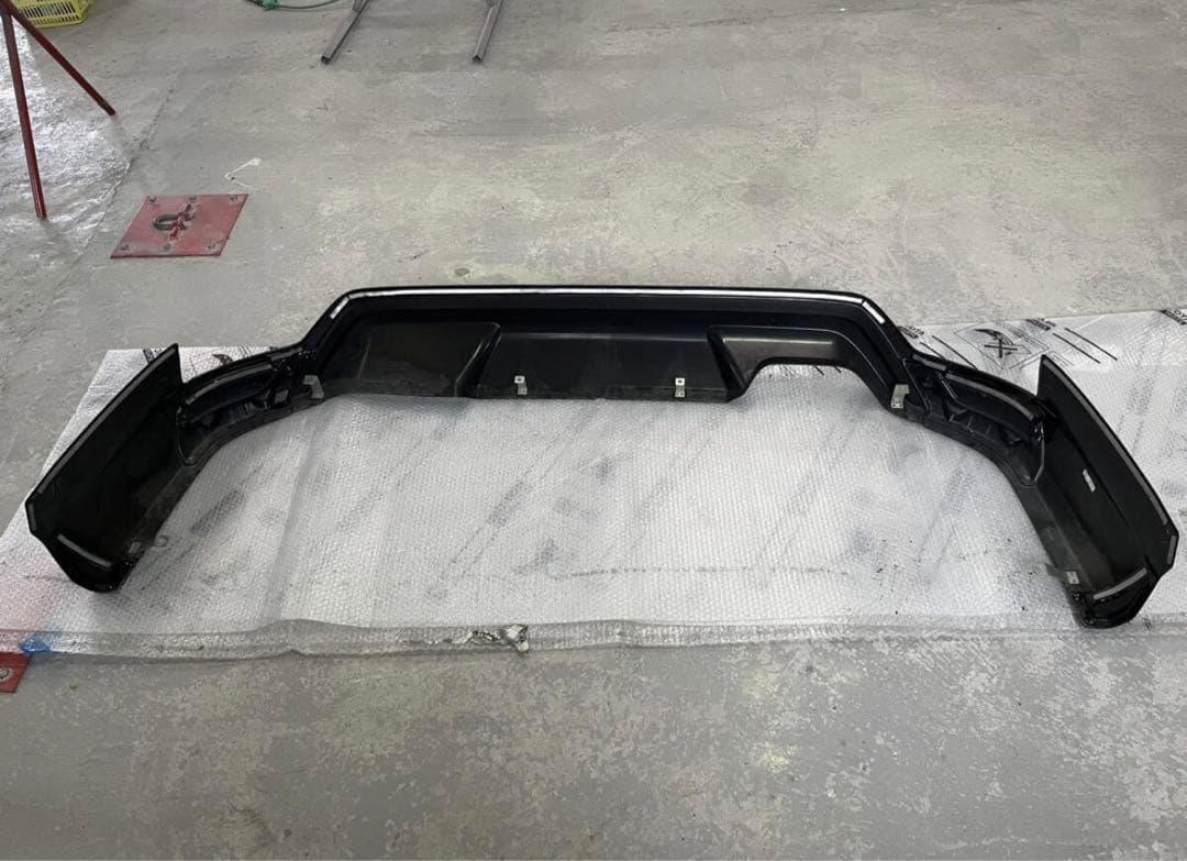 ランドクルーザー300 モデリスタ　リアスカート　黒　202