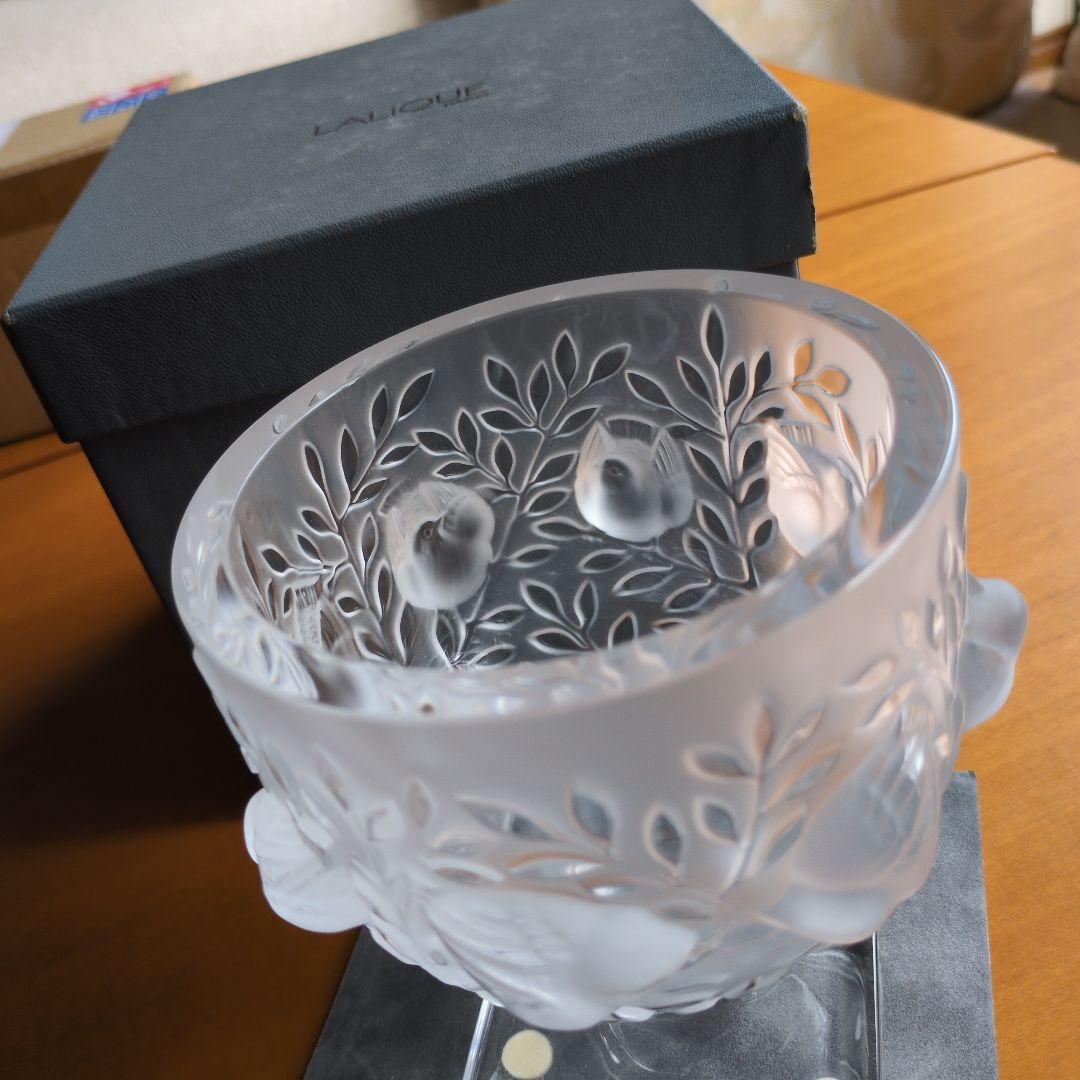 ガラス製 葉と鳥の彫刻ボウル