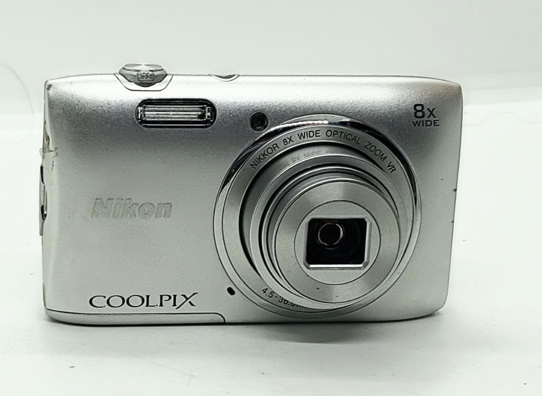 Nikon COOLPIX S3600 デジカメ シルバー 充電器、箱付き