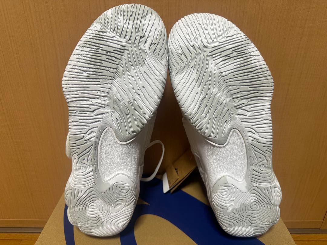 asics インベートノバ INVATE NOVA バスケットシューズ 28.0