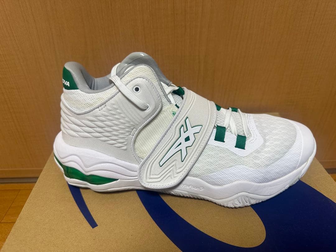 asics インベートノバ INVATE NOVA バスケットシューズ 28.0