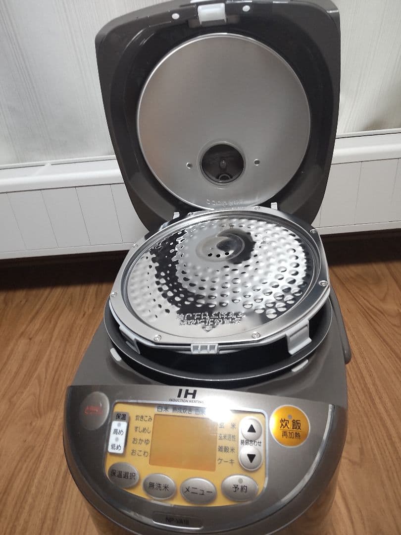 美品★象印 IH炊飯器　NP-VA18 10合 1升炊き