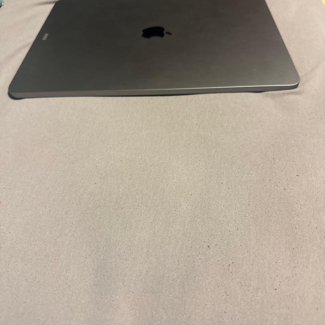 分割頼 Air 13インチ バッテリー100% Wi-Fi 128GB 5