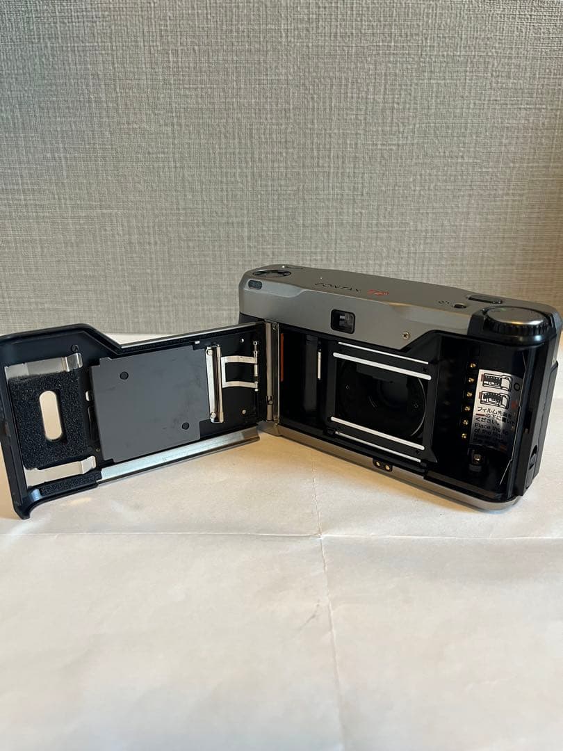 と*ー様 【動作確認済】CONTAX T2 コンタックス コンパクトフィルムカメ