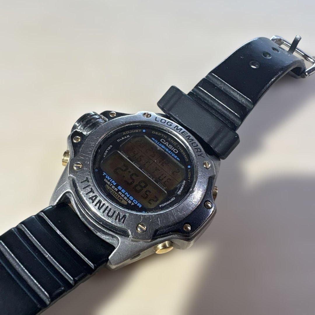 CASIO デジタル腕時計 DEP-700 チタン製