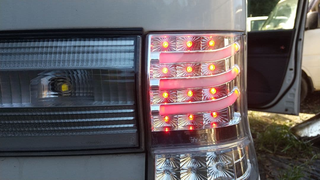 l375s タントカスタム クリスタルアイ クリアテールランプLED 点灯確認済