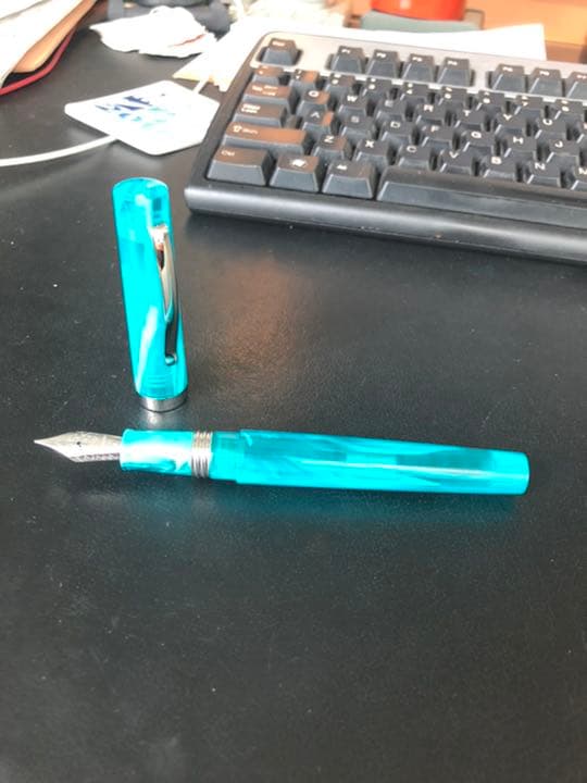 北米・欧州限定　Leonardo Messenger 万年筆