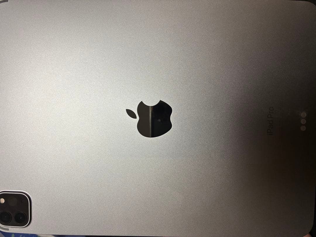 iPadPro11インチ(第4世代)スペースグレー + キーボードケース