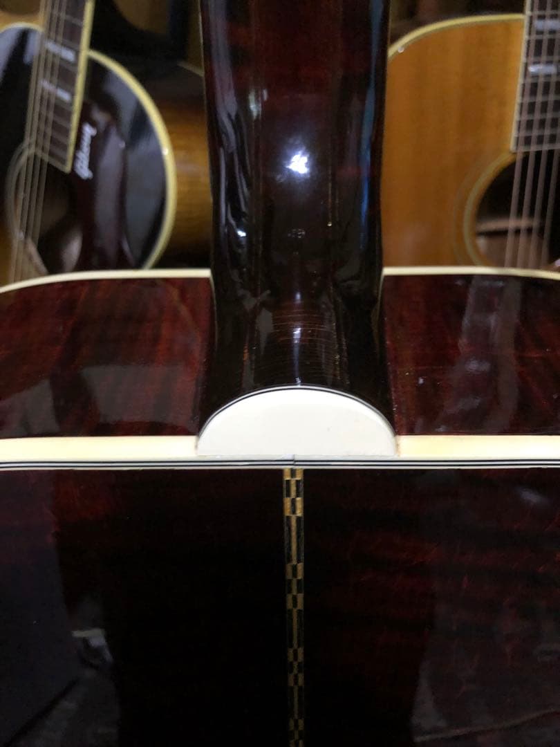 GIBSON DOVE’S IN FLIGT 2001年製